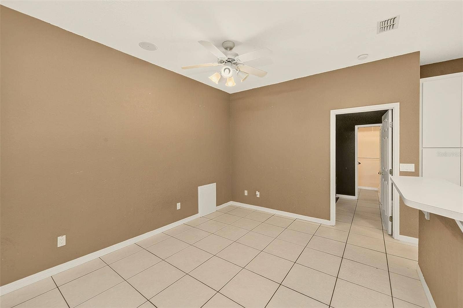 209 WHITE CLIFF BOULEVARD, Auburndale, FL 33823 209 WHITE CLIFF BOULEVARD, Auburndale, FL 33823