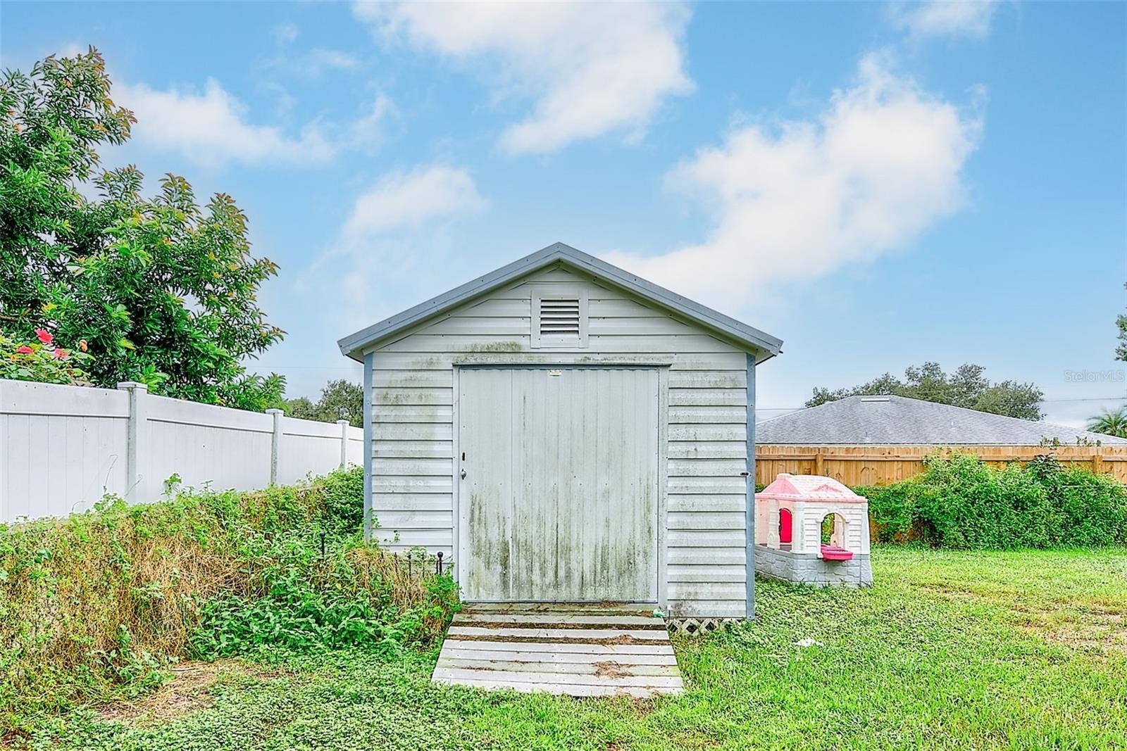209 WHITE CLIFF BOULEVARD, Auburndale, FL 33823 209 WHITE CLIFF BOULEVARD, Auburndale, FL 33823