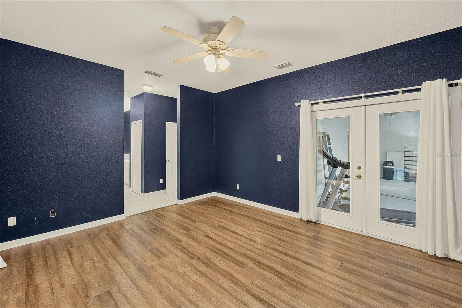 209 WHITE CLIFF BOULEVARD, Auburndale, FL 33823 209 WHITE CLIFF BOULEVARD, Auburndale, FL 33823