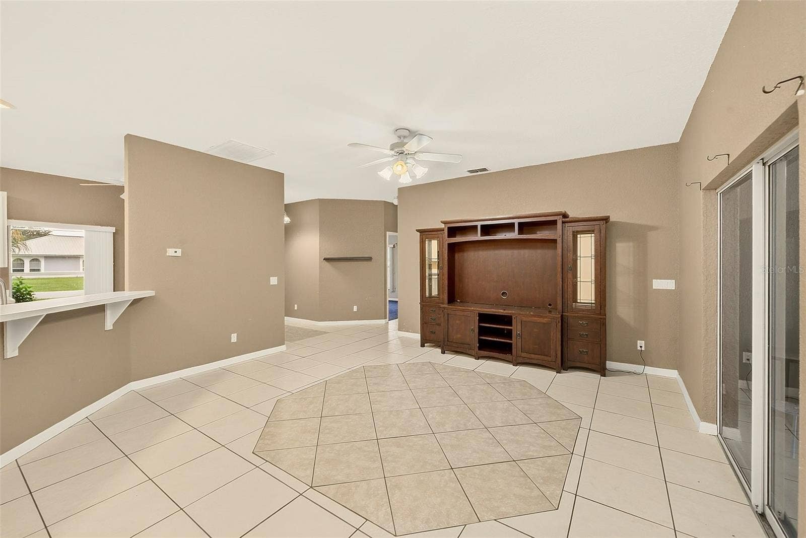 209 WHITE CLIFF BOULEVARD, Auburndale, FL 33823 209 WHITE CLIFF BOULEVARD, Auburndale, FL 33823