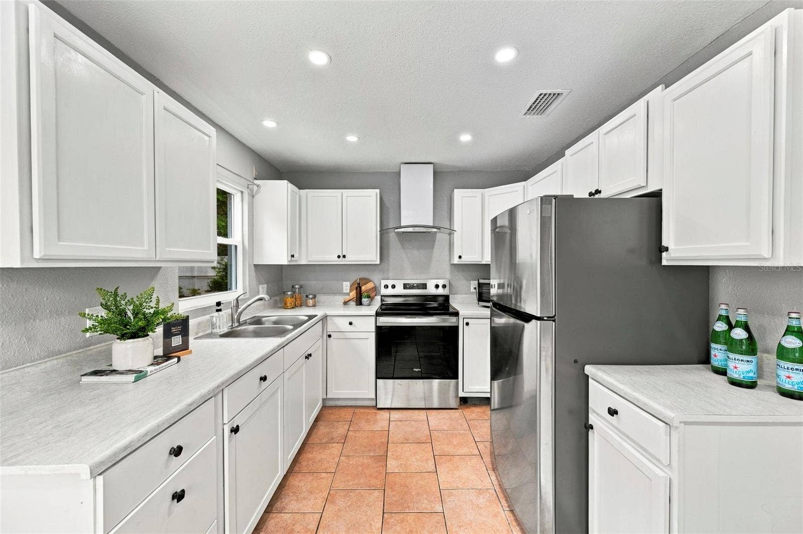 6726 12TH STREET N, St Petersburg, FL 33702