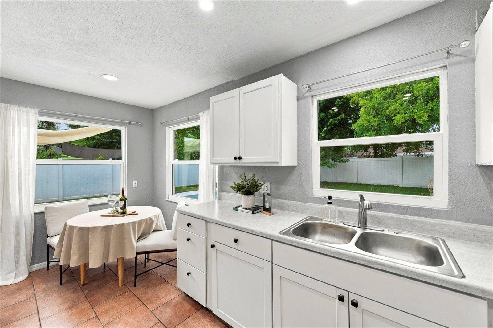6726 12TH STREET N, St Petersburg, FL 33702