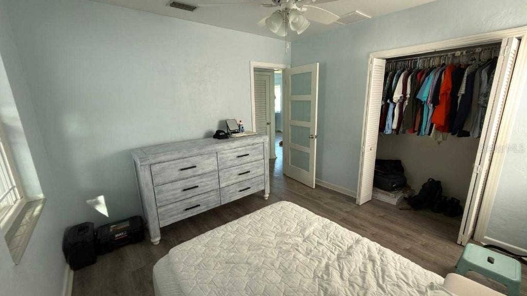 324 36TH AVENUE NE, St Petersburg, FL 33704