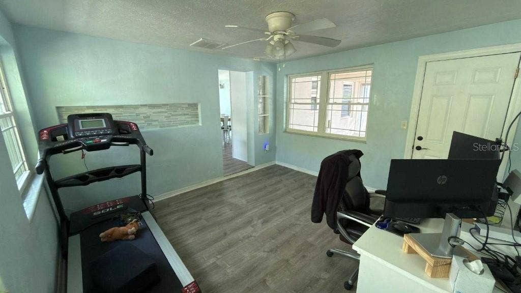 324 36TH AVENUE NE, St Petersburg, FL 33704