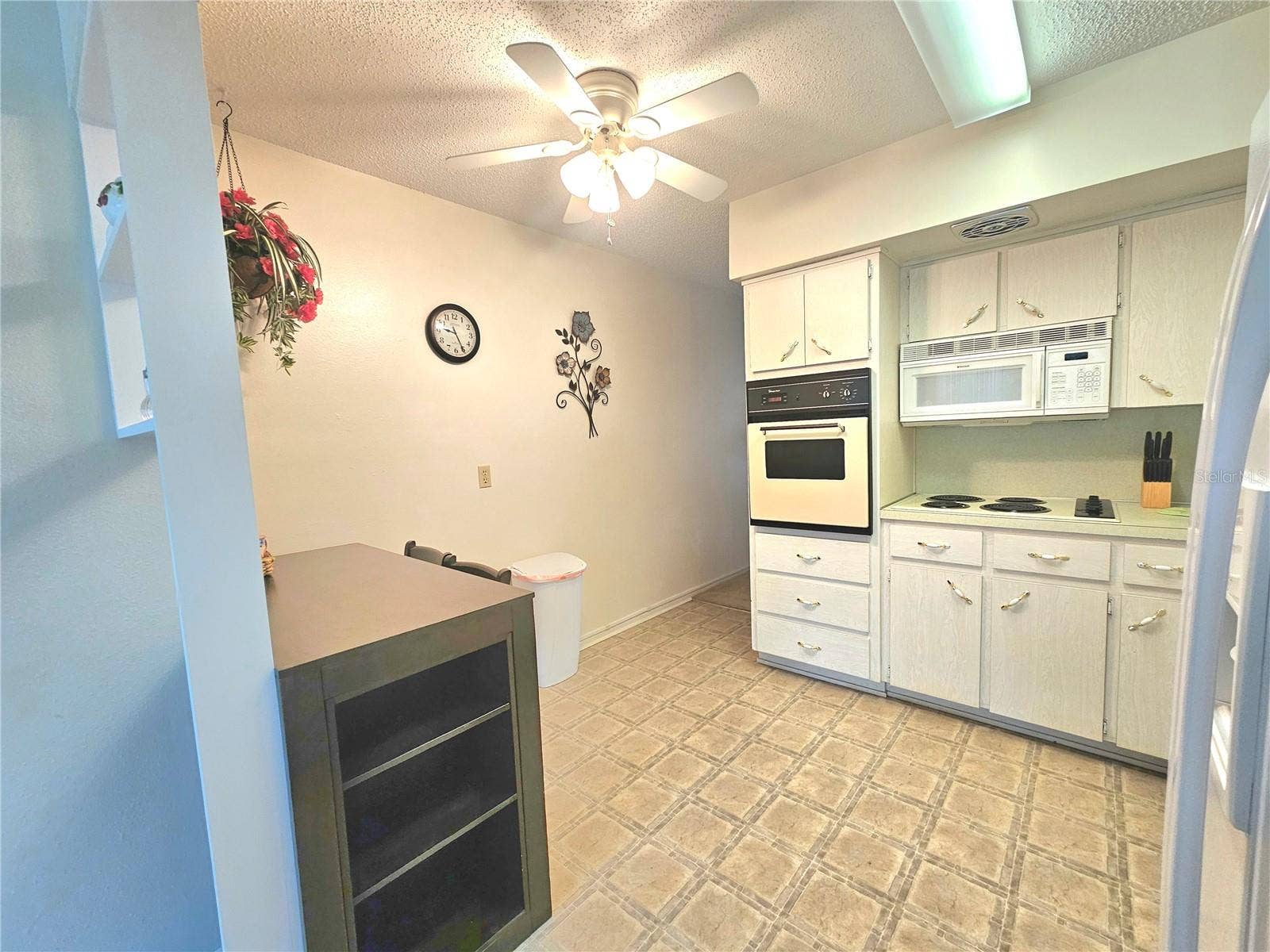 2426 PERSIAN DRIVE, #64, Clearwater, FL 33763
