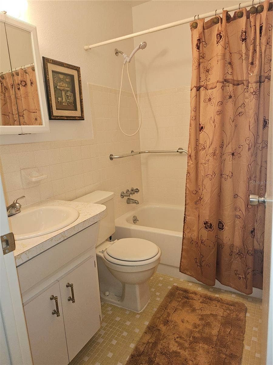 2426 PERSIAN DRIVE, #64, Clearwater, FL 33763
