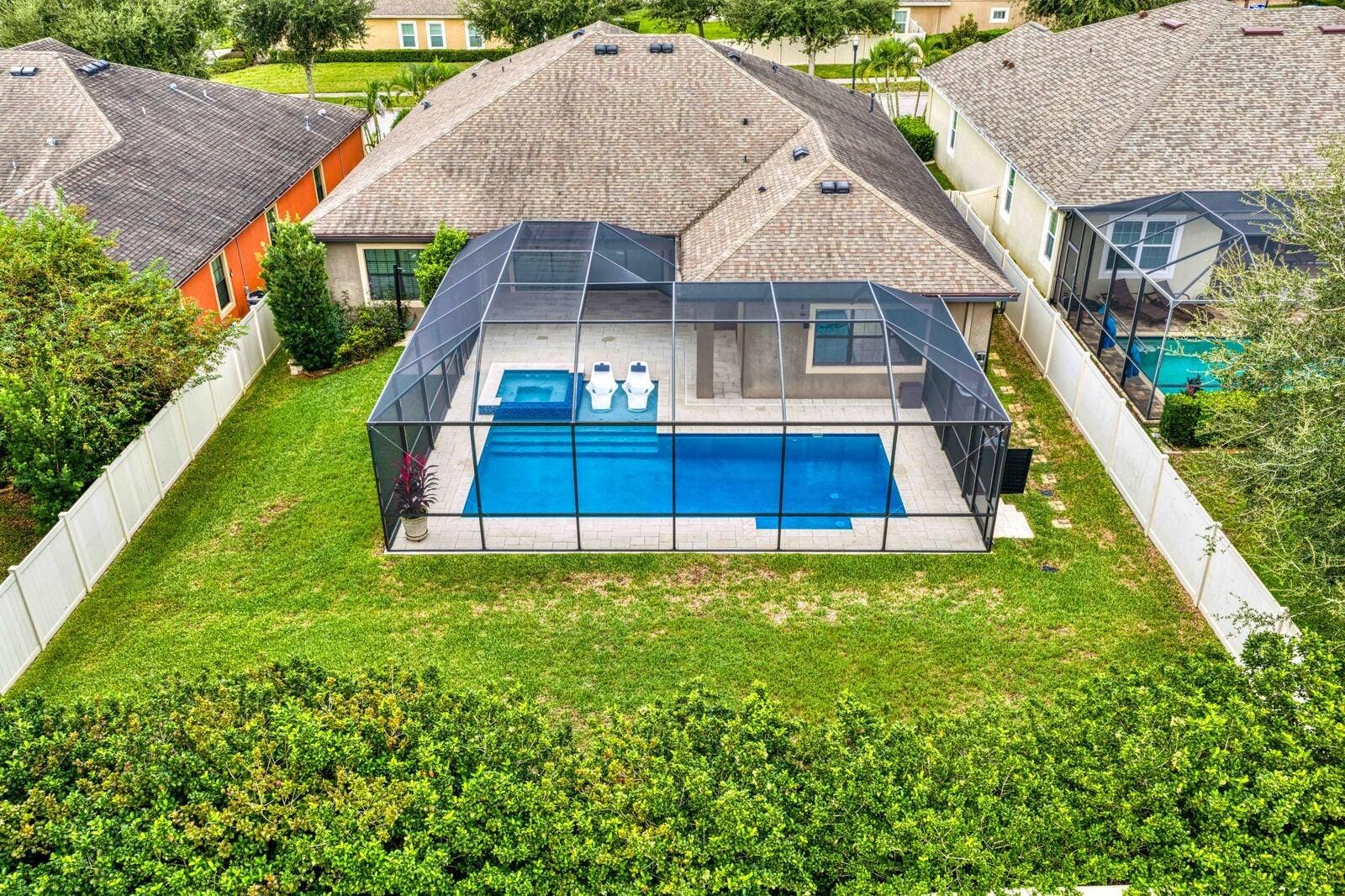 821 FLORESTA STREET, Brandon, FL 33511
