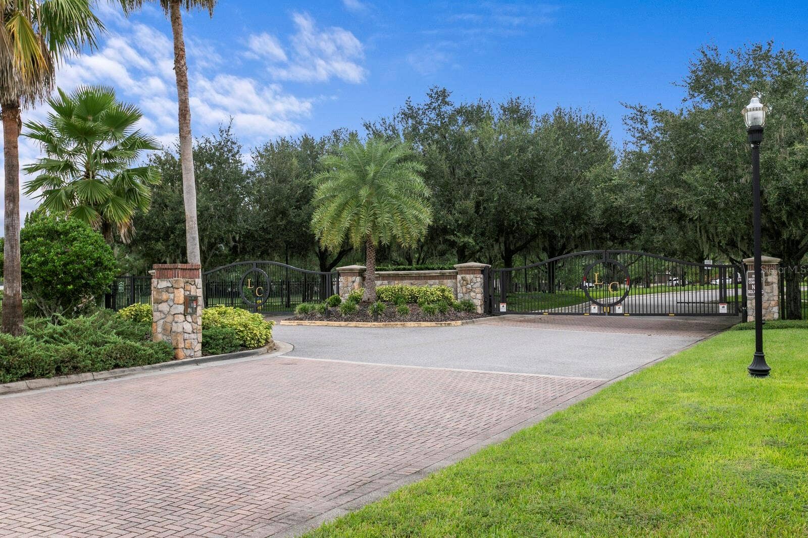 821 FLORESTA STREET, Brandon, FL 33511