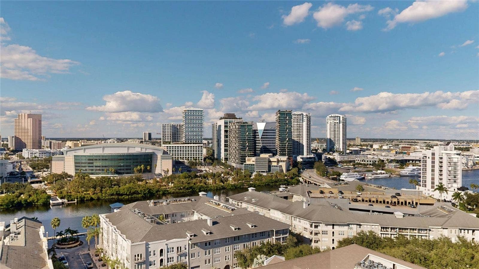 450 KNIGHTS RUN AVENUE, #1701, Tampa, FL 33602