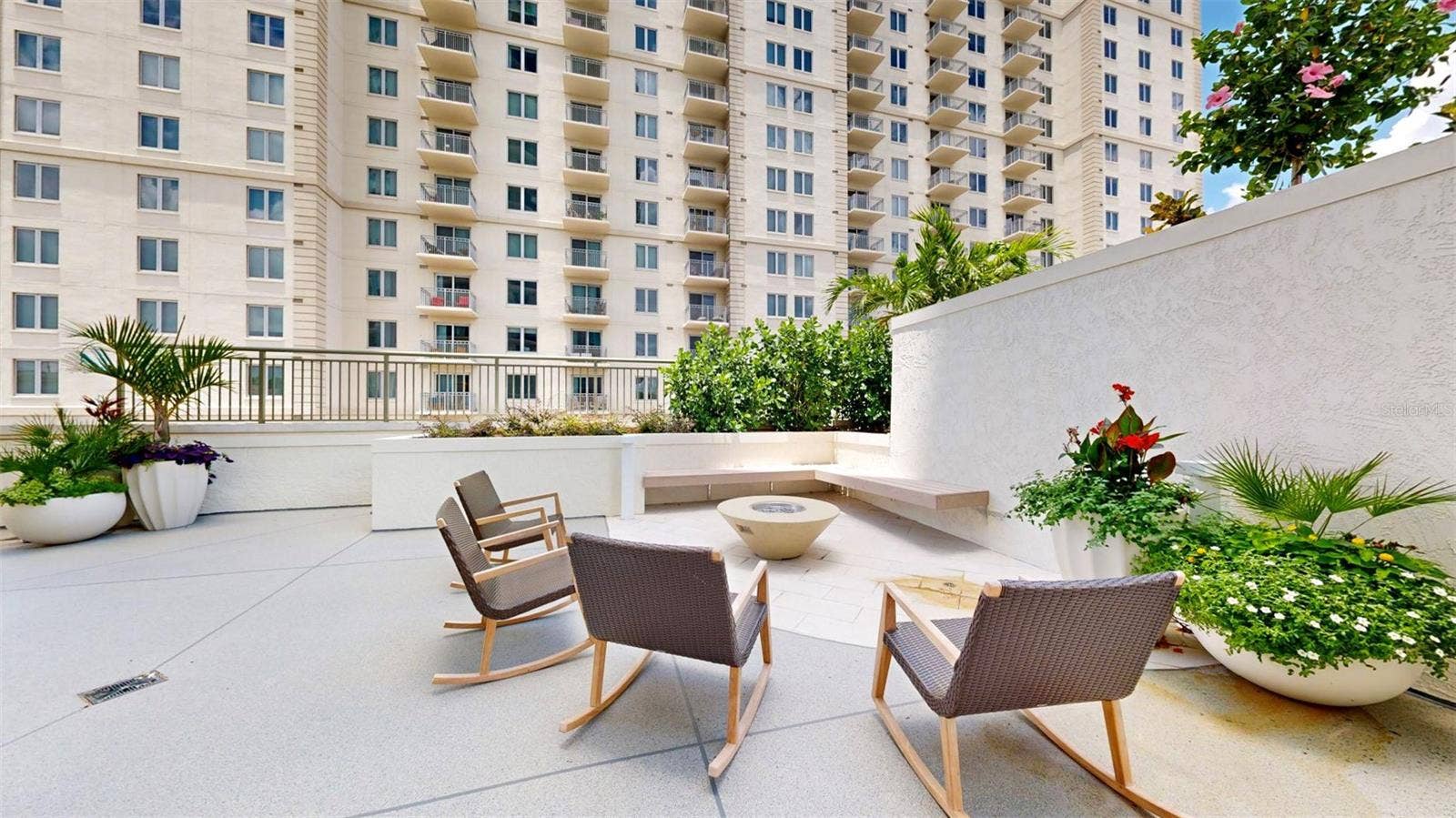 450 KNIGHTS RUN AVENUE, #1701, Tampa, FL 33602