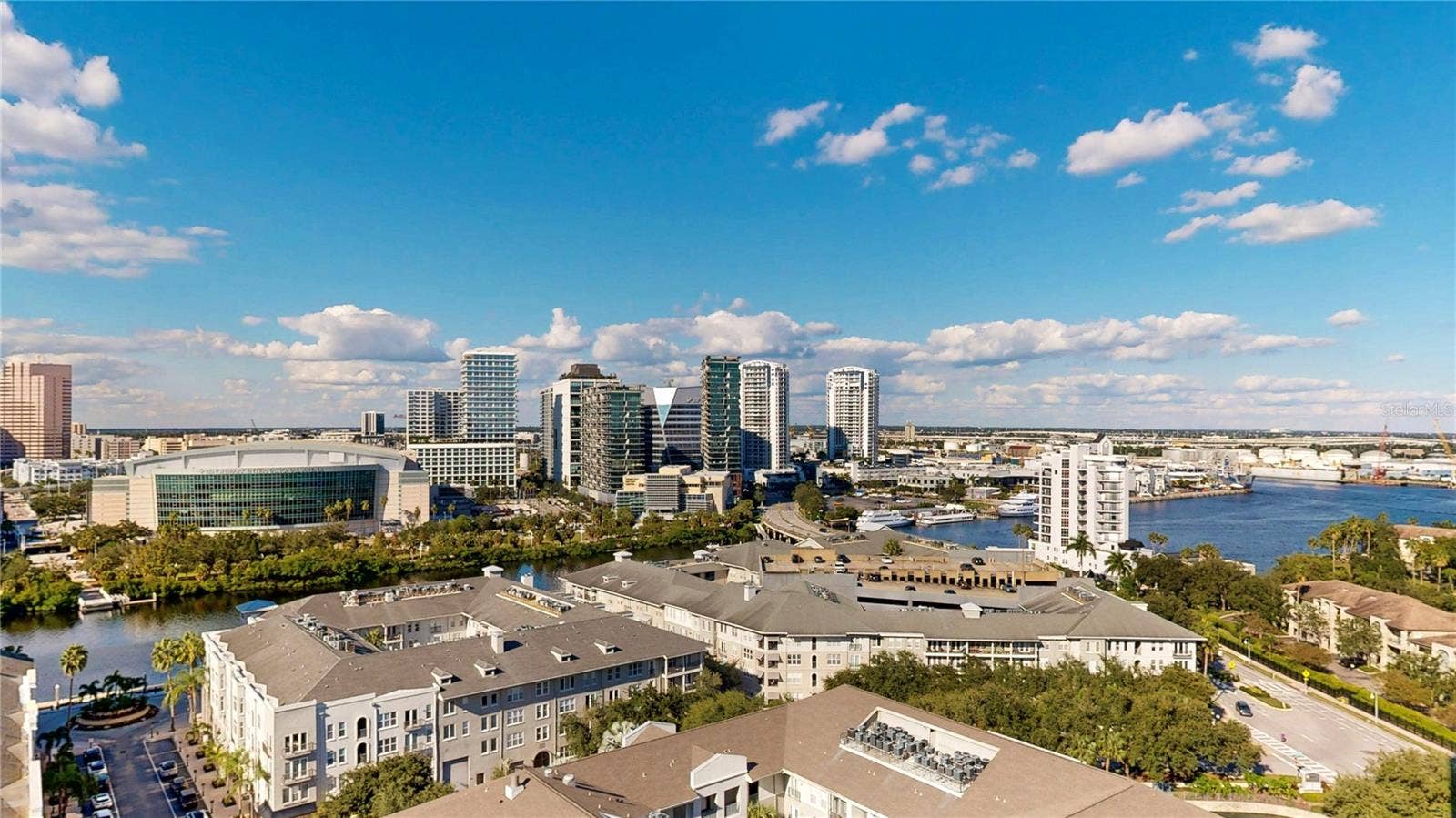 450 KNIGHTS RUN AVENUE, #1701, Tampa, FL 33602