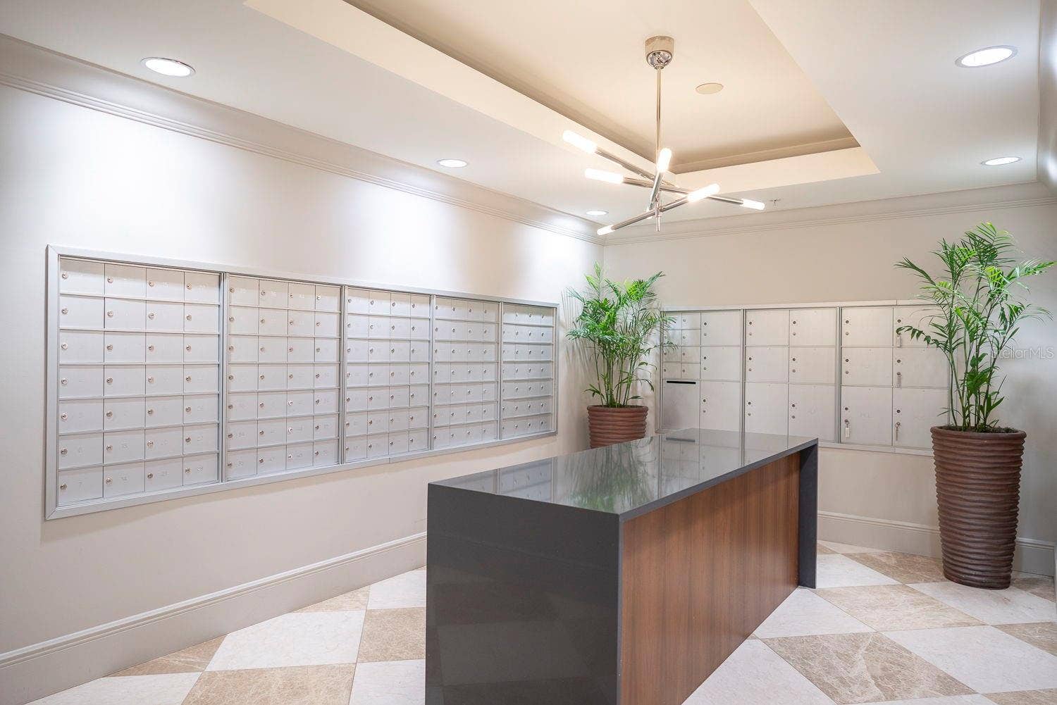 450 KNIGHTS RUN AVENUE, #1701, Tampa, FL 33602