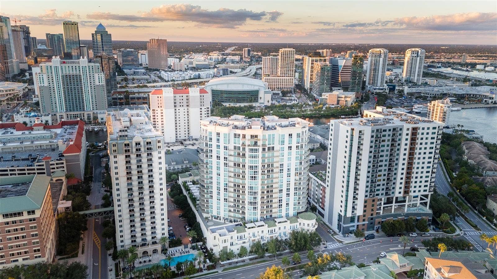 450 KNIGHTS RUN AVENUE, #1701, Tampa, FL 33602