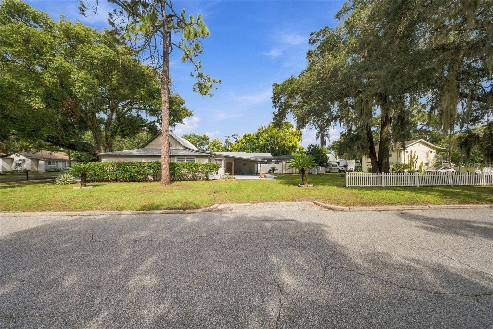 5450 10TH STREET, Zephyrhills, FL 33542