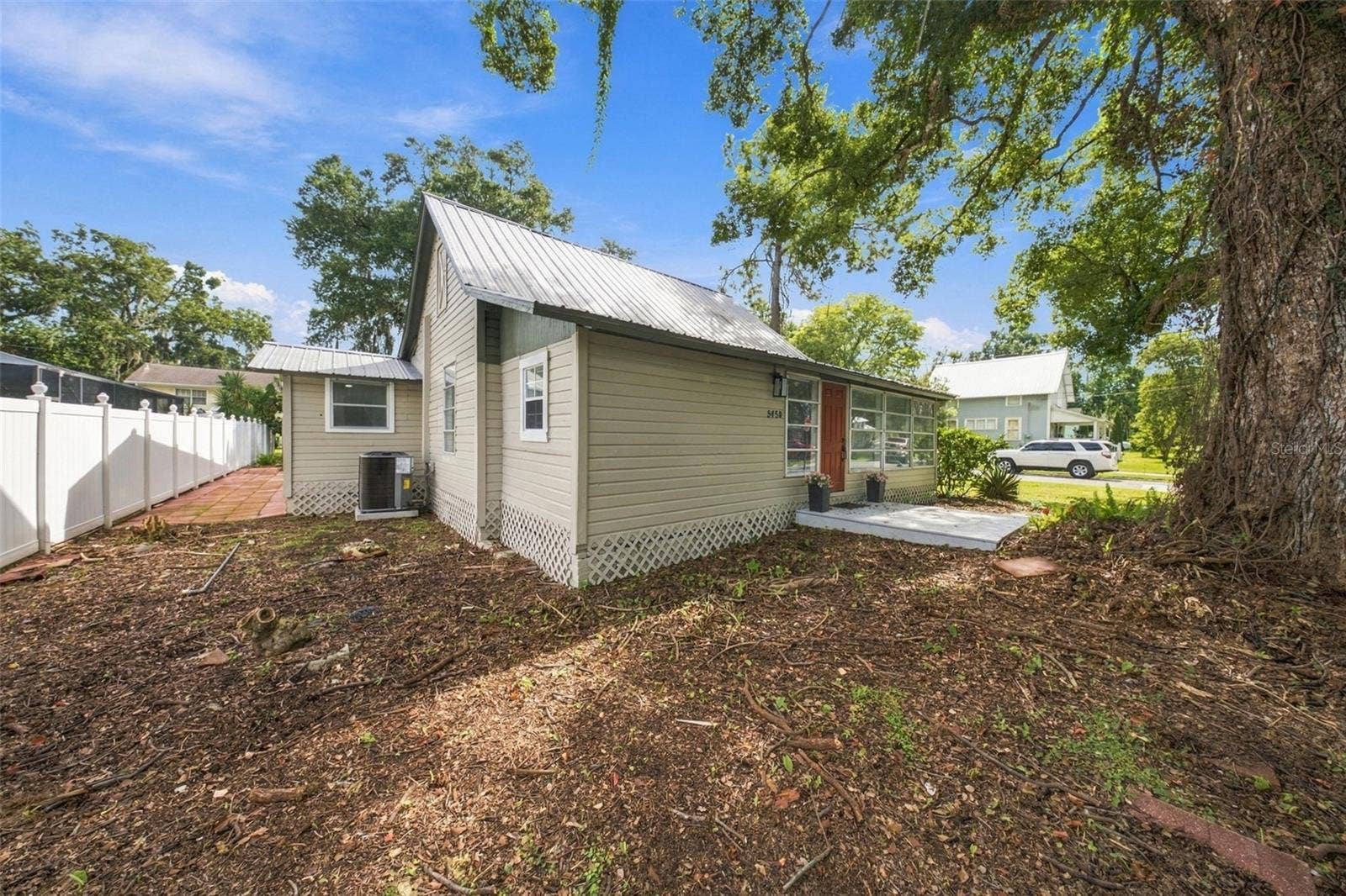 5450 10TH STREET, Zephyrhills, FL 33542