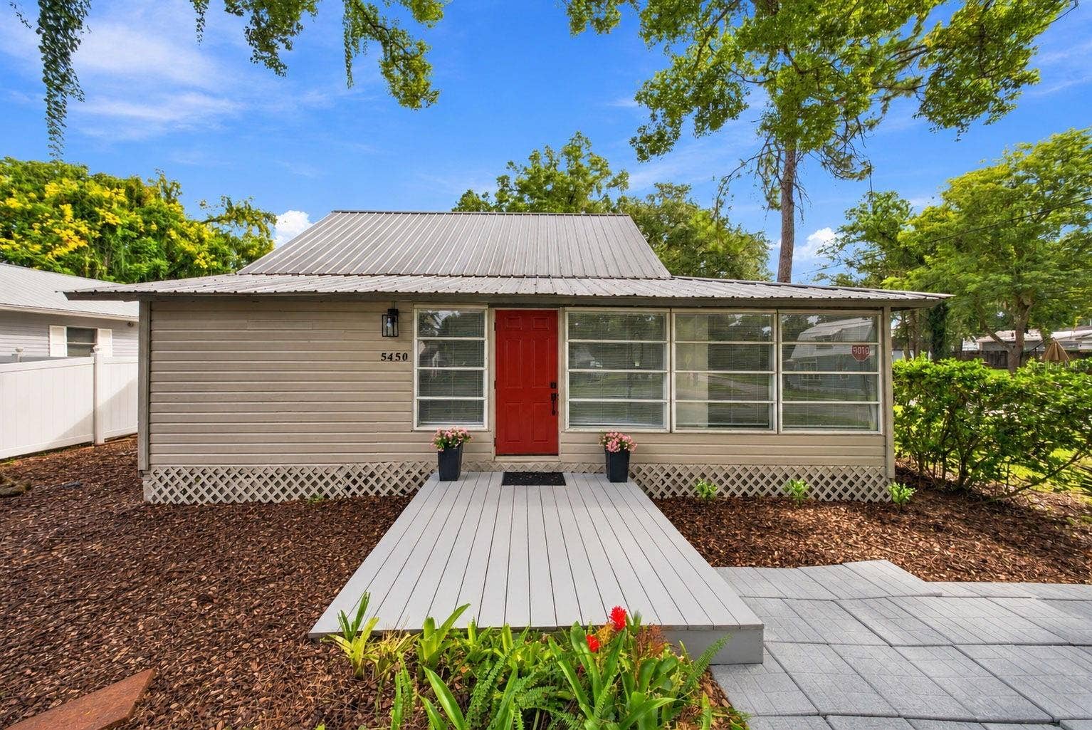 5450 10TH STREET, Zephyrhills, FL 33542