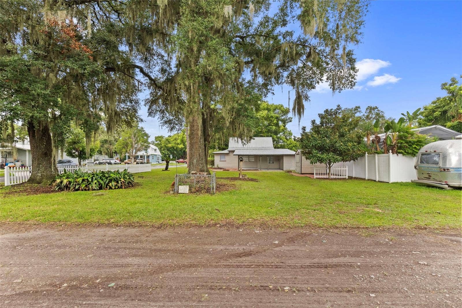 5450 10TH STREET, Zephyrhills, FL 33542