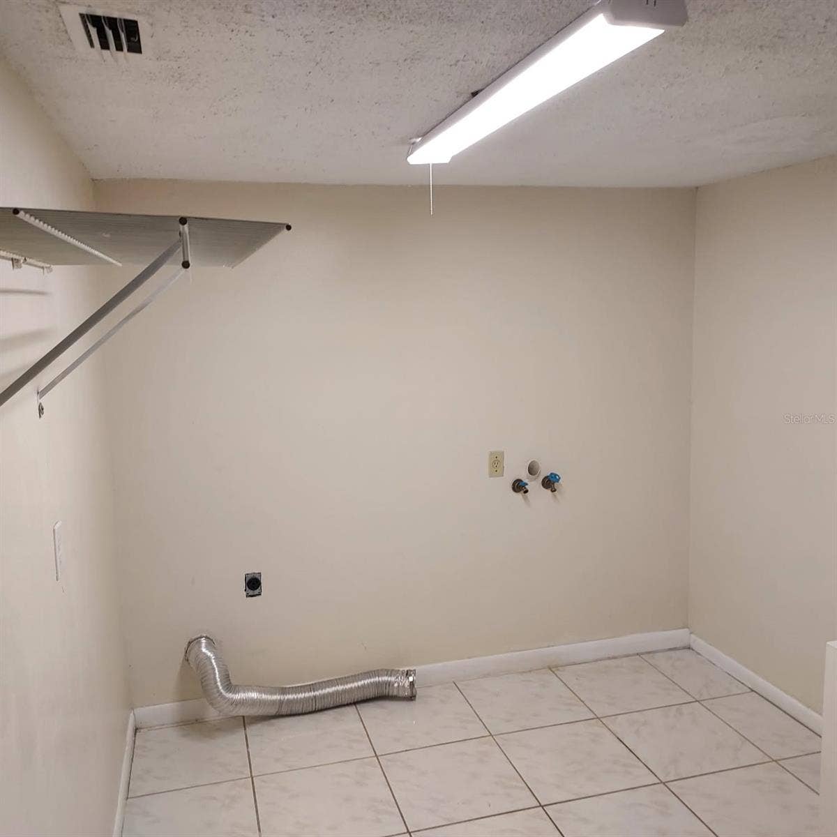 5205 DUBLIN PLACE, Tampa, FL 33624 5205 DUBLIN PLACE, Tampa, FL 33624