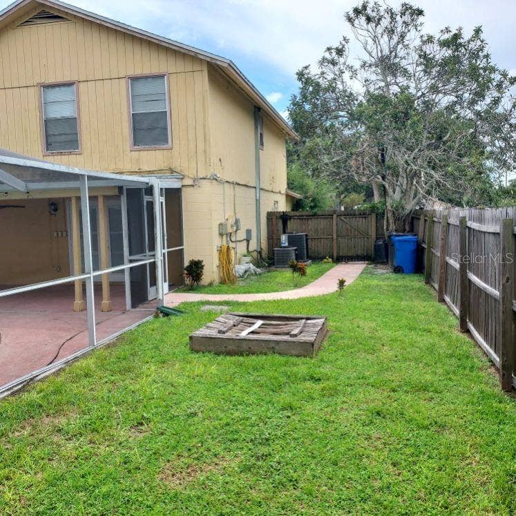 5205 DUBLIN PLACE, Tampa, FL 33624 5205 DUBLIN PLACE, Tampa, FL 33624