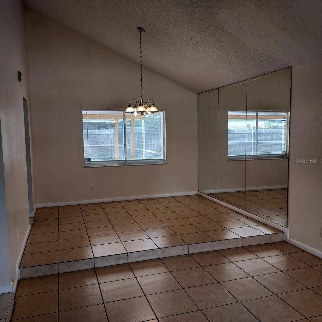 5205 DUBLIN PLACE, Tampa, FL 33624 5205 DUBLIN PLACE, Tampa, FL 33624