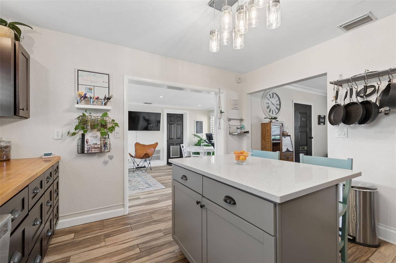 3531 29TH AVENUE N, St Petersburg, FL 33713 3531 29TH AVENUE N, St Petersburg, FL 33713