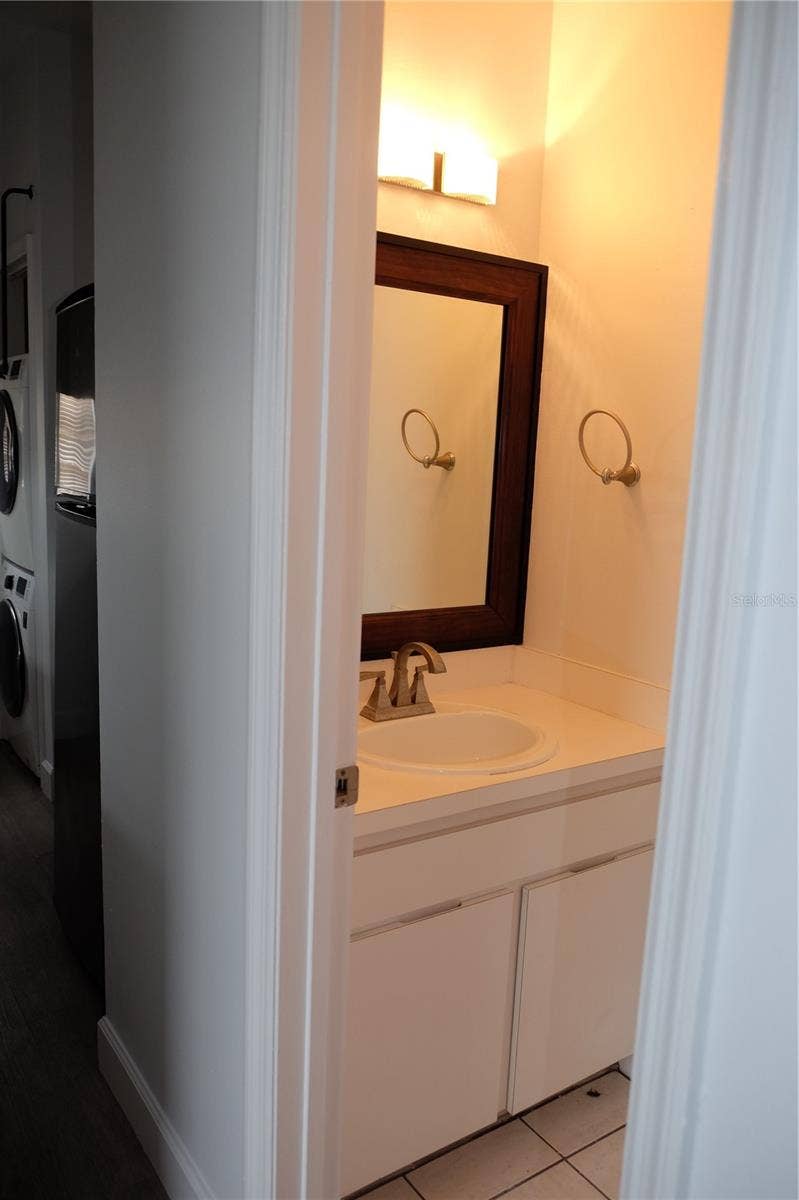 3015 W CLEVELAND STREET, #J, Tampa, FL 33609