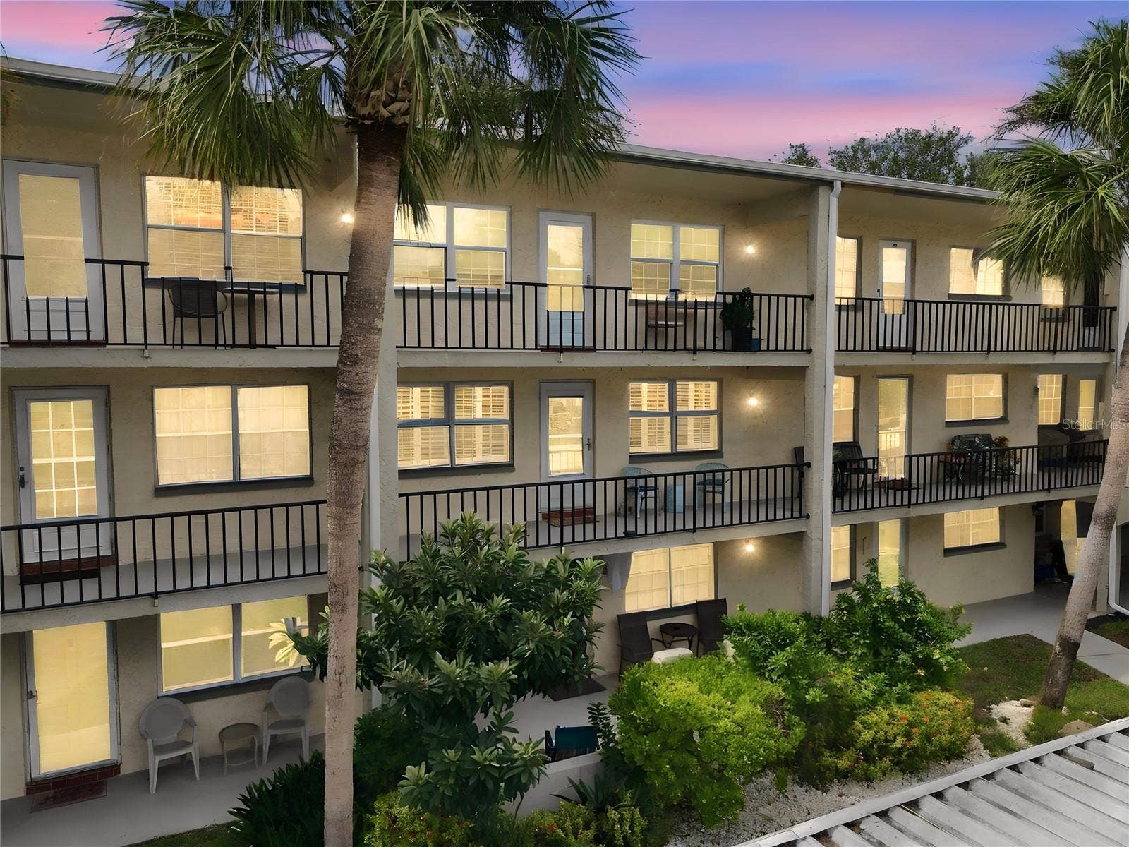 11620 PARK BOULEVARD, #203, Seminole, FL 33772