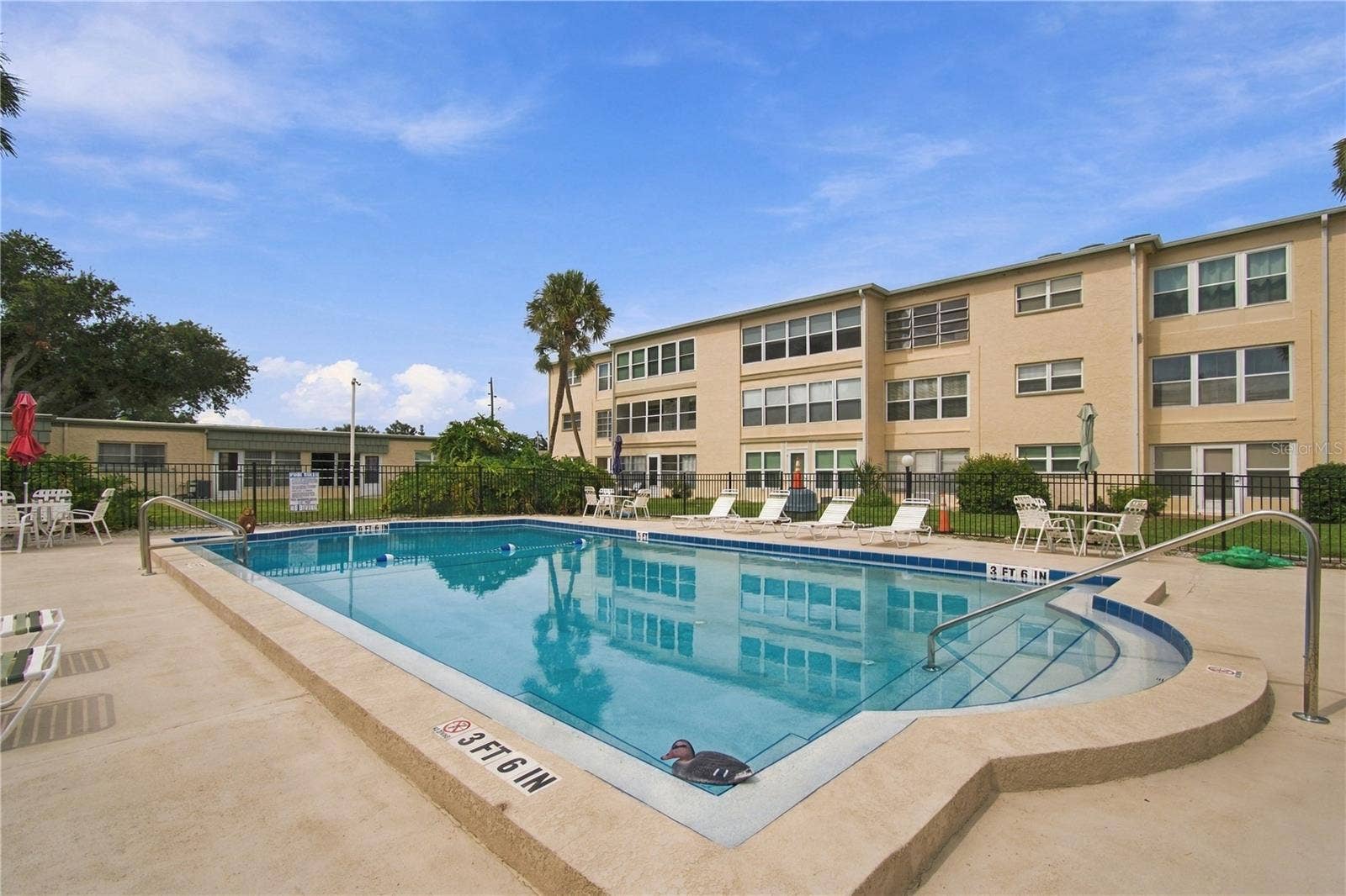 11620 PARK BOULEVARD, #203, Seminole, FL 33772