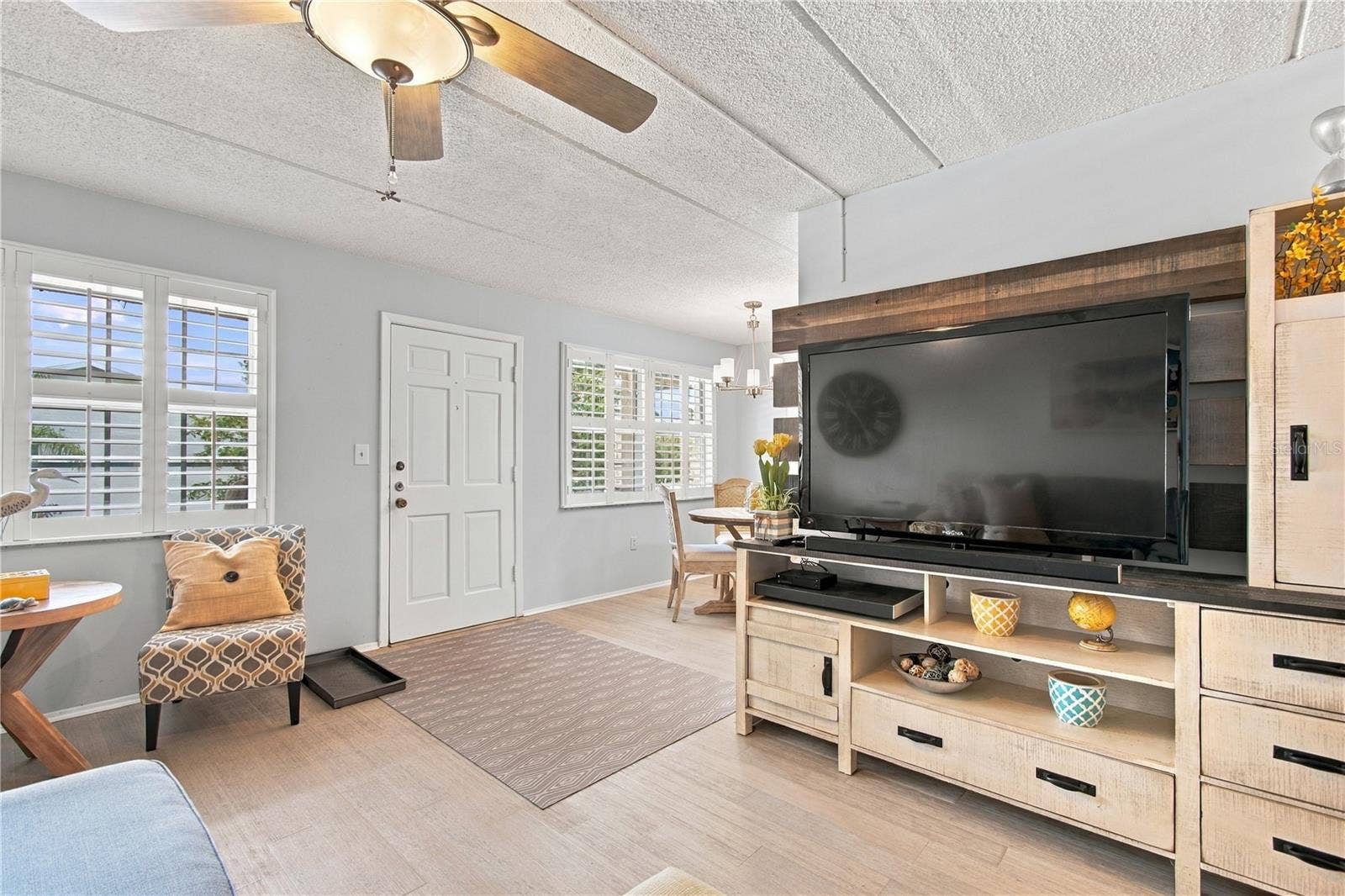 11620 PARK BOULEVARD, #203, Seminole, FL 33772