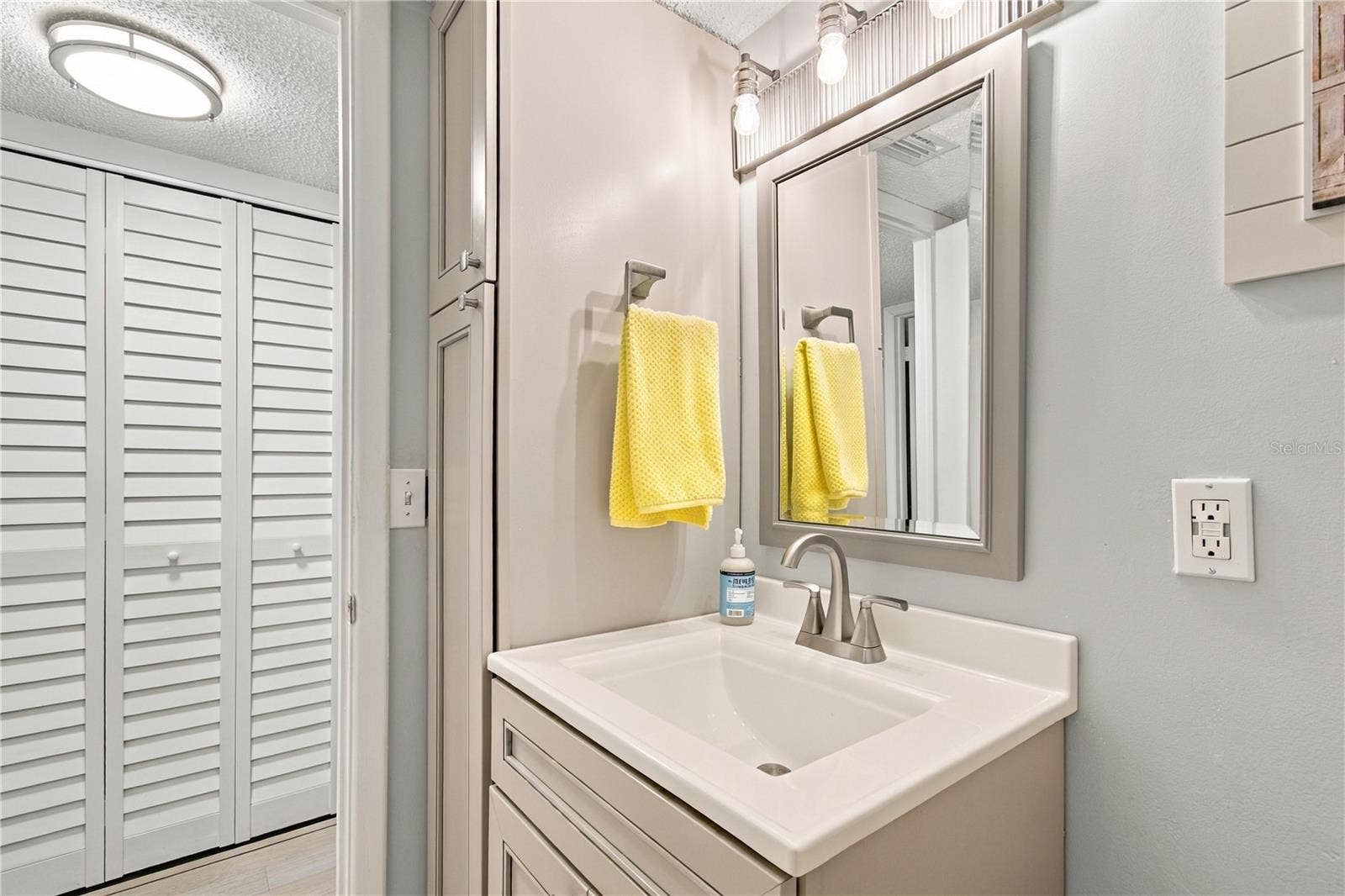 11620 PARK BOULEVARD, #203, Seminole, FL 33772