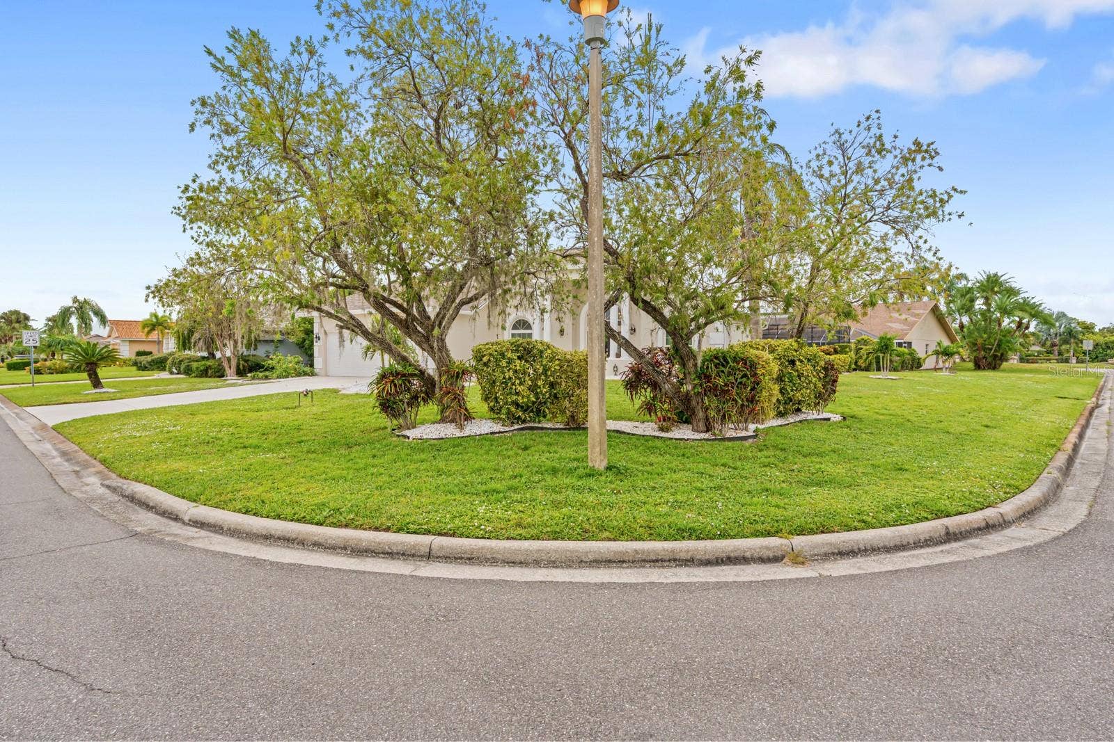 4202 AUGUSTA TERRACE E, Bradenton, FL 34203