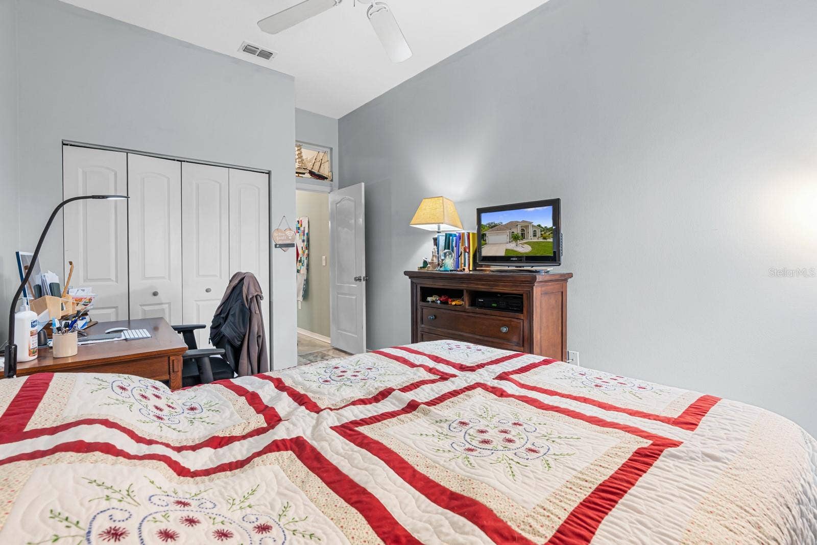 4202 AUGUSTA TERRACE E, Bradenton, FL 34203