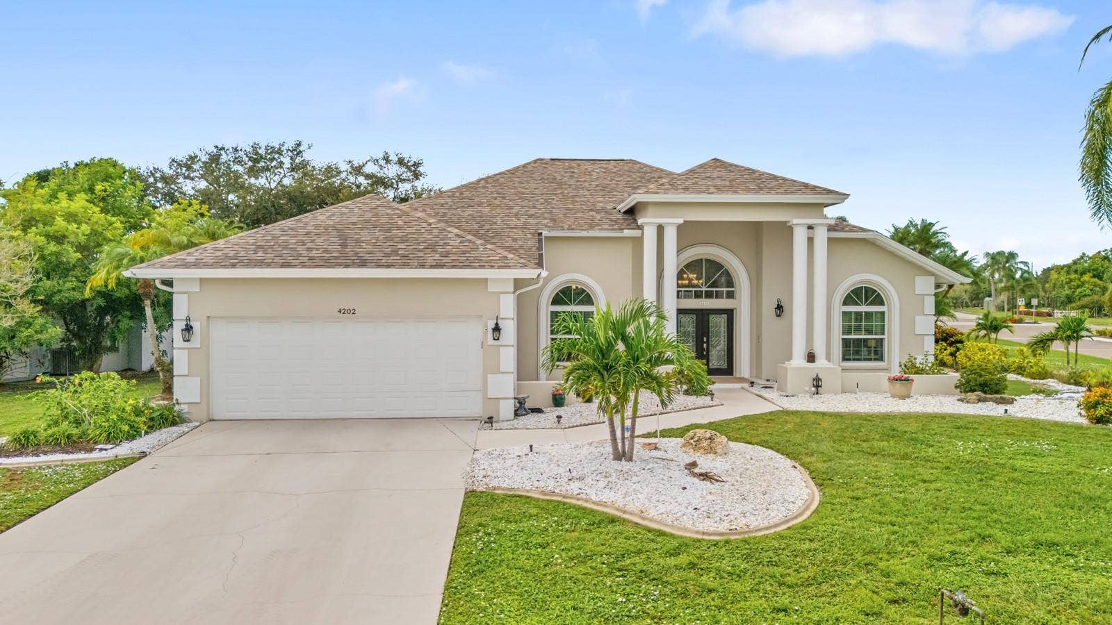 4202 AUGUSTA TERRACE E, Bradenton, FL 34203