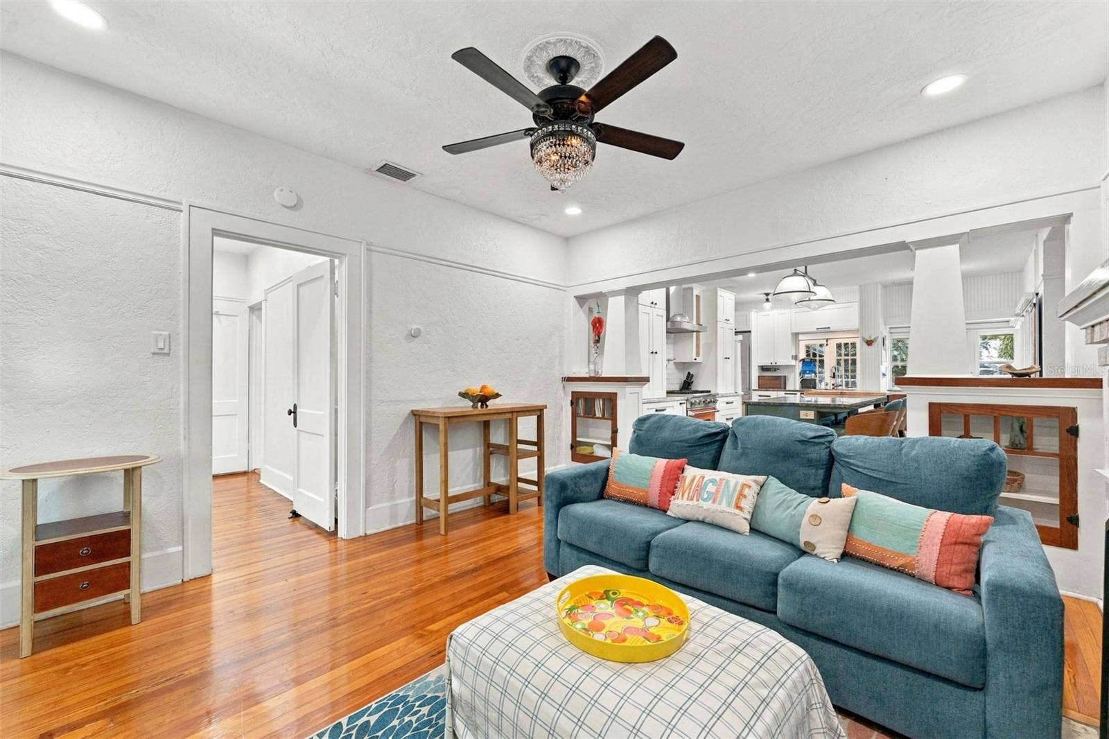 2121 DARTMOUTH AVENUE N, St Petersburg, FL 33713