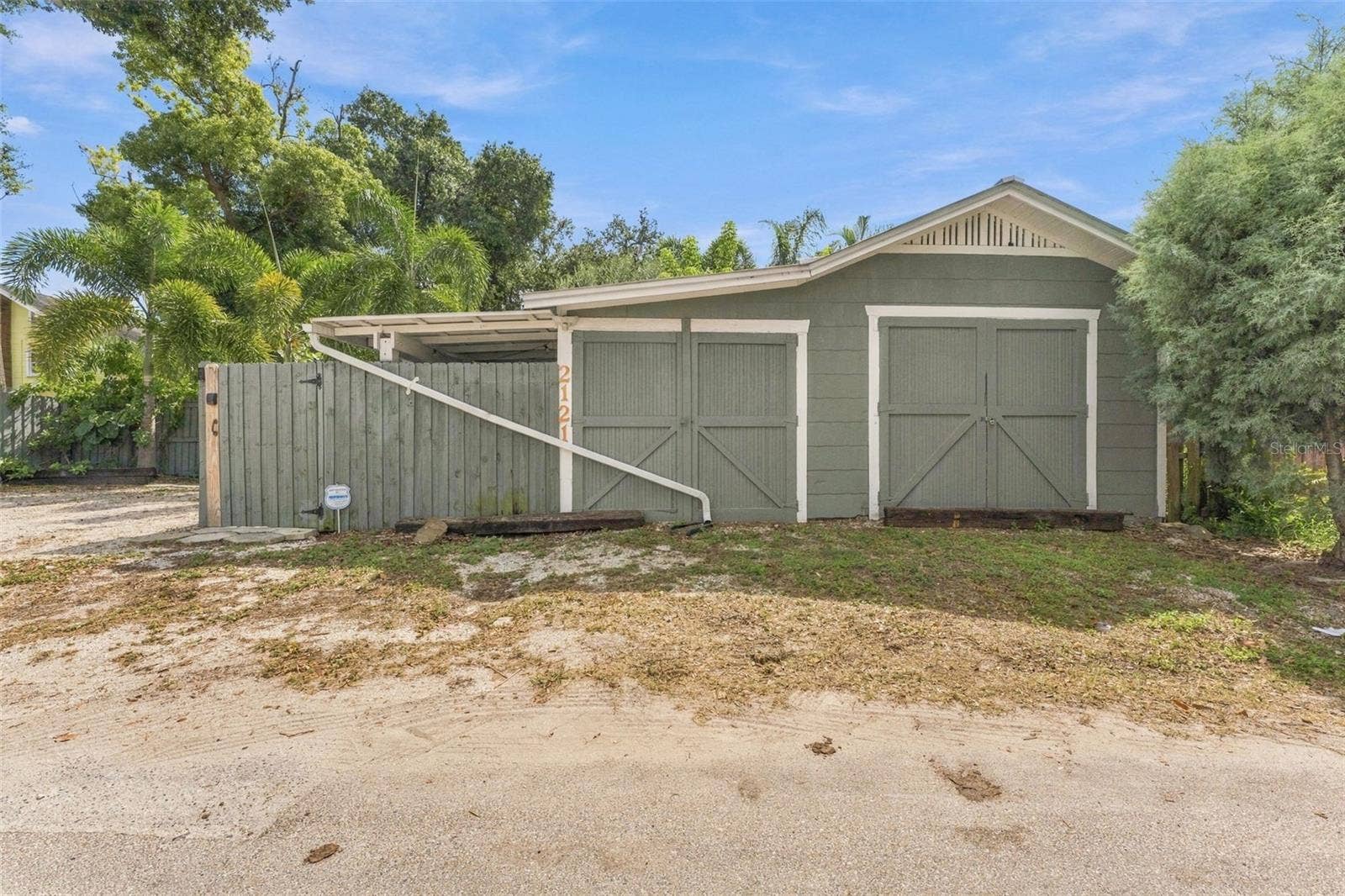 2121 DARTMOUTH AVENUE N, St Petersburg, FL 33713