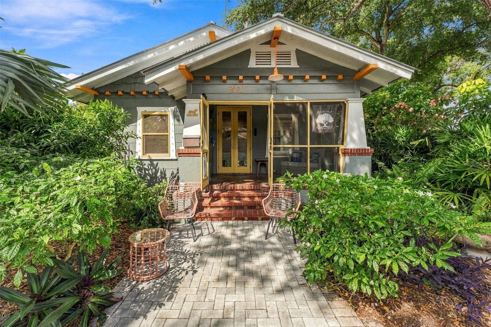2121 DARTMOUTH AVENUE N, St Petersburg, FL 33713