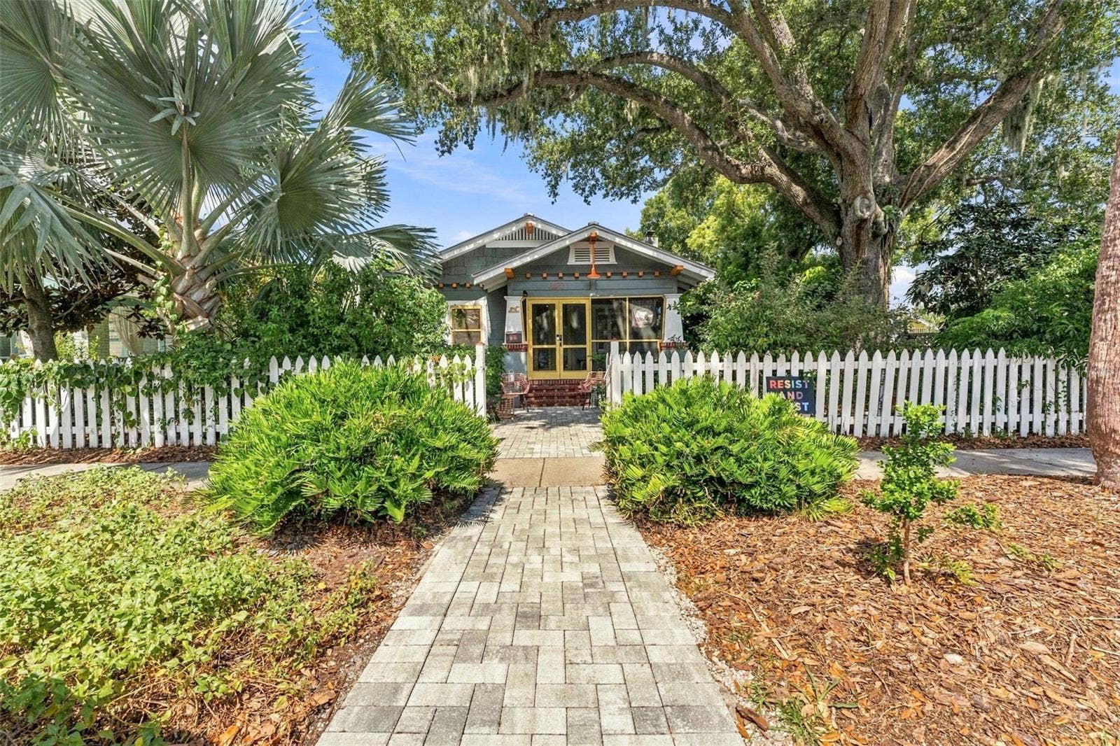 2121 DARTMOUTH AVENUE N, St Petersburg, FL 33713