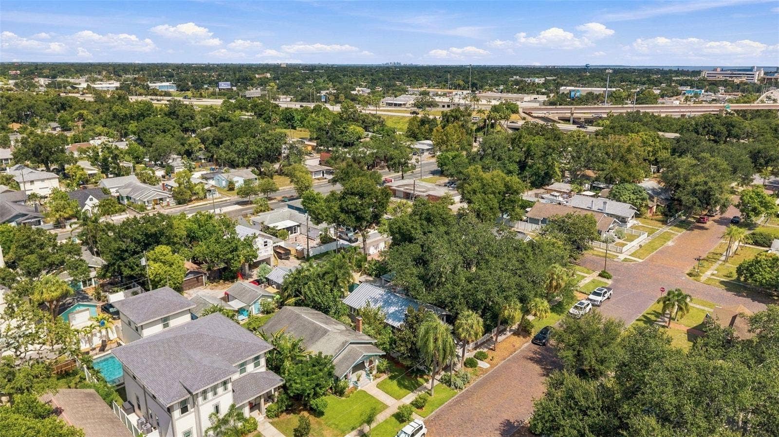 2121 DARTMOUTH AVENUE N, St Petersburg, FL 33713