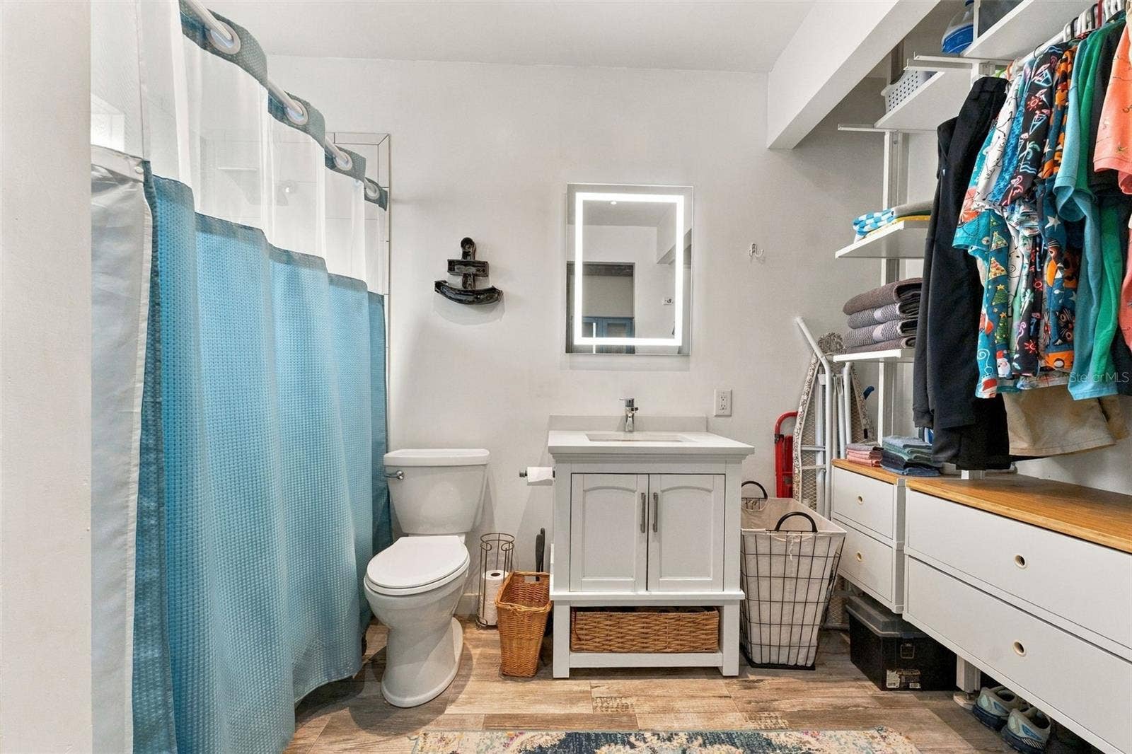 2121 DARTMOUTH AVENUE N, St Petersburg, FL 33713