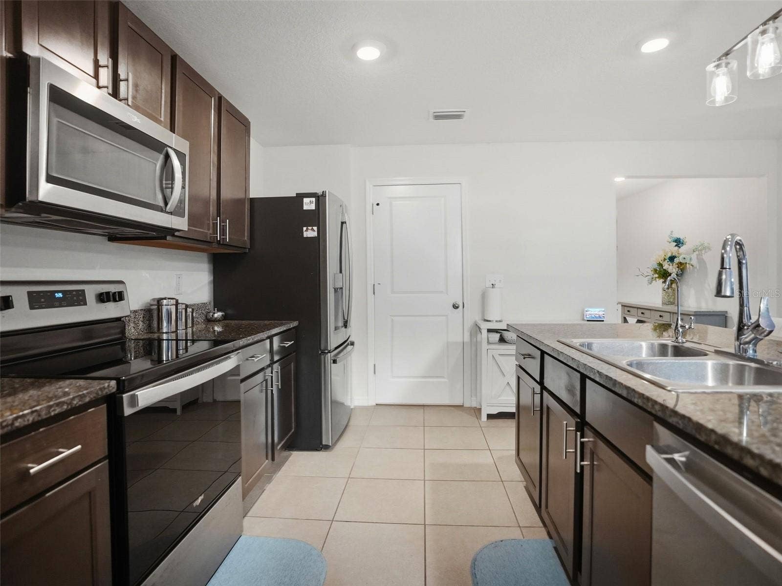 3392 AUTUMN AMBER DRIVE, Spring Hill, FL 34609 Kitchen