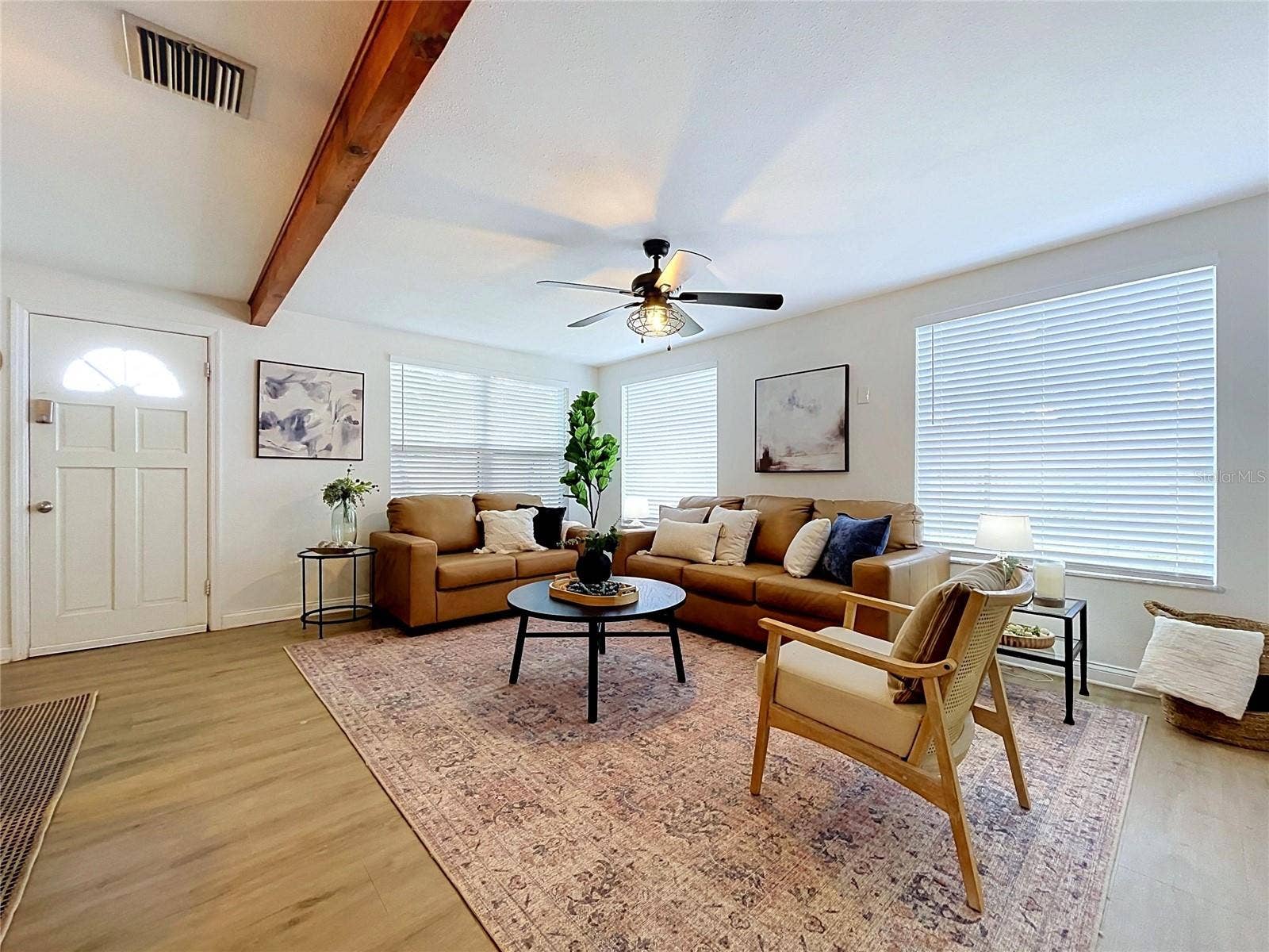 611 W HENRY AVENUE, Tampa, FL 33604