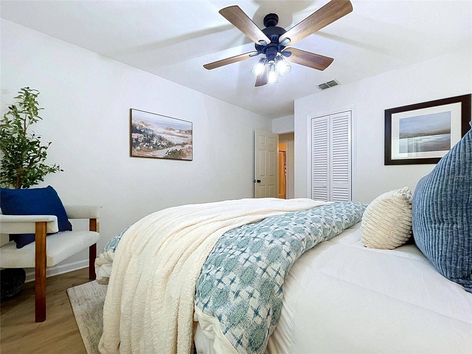 611 W HENRY AVENUE, Tampa, FL 33604