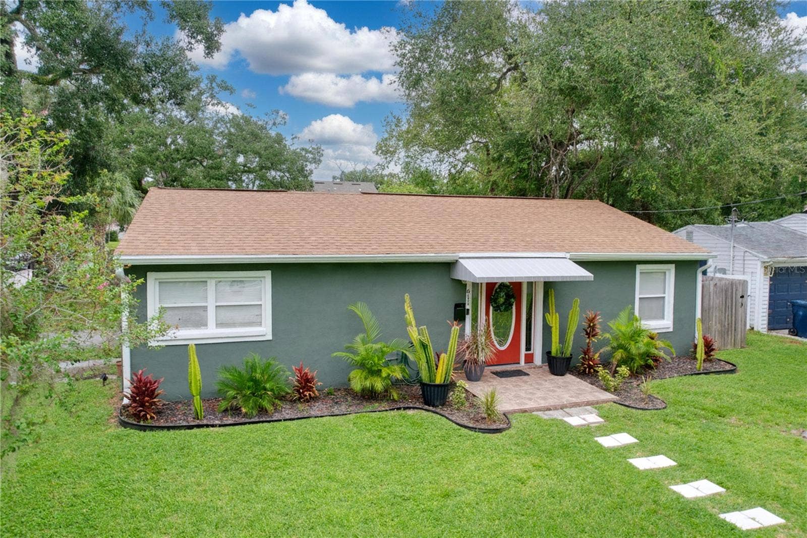 611 W HENRY AVENUE, Tampa, FL 33604