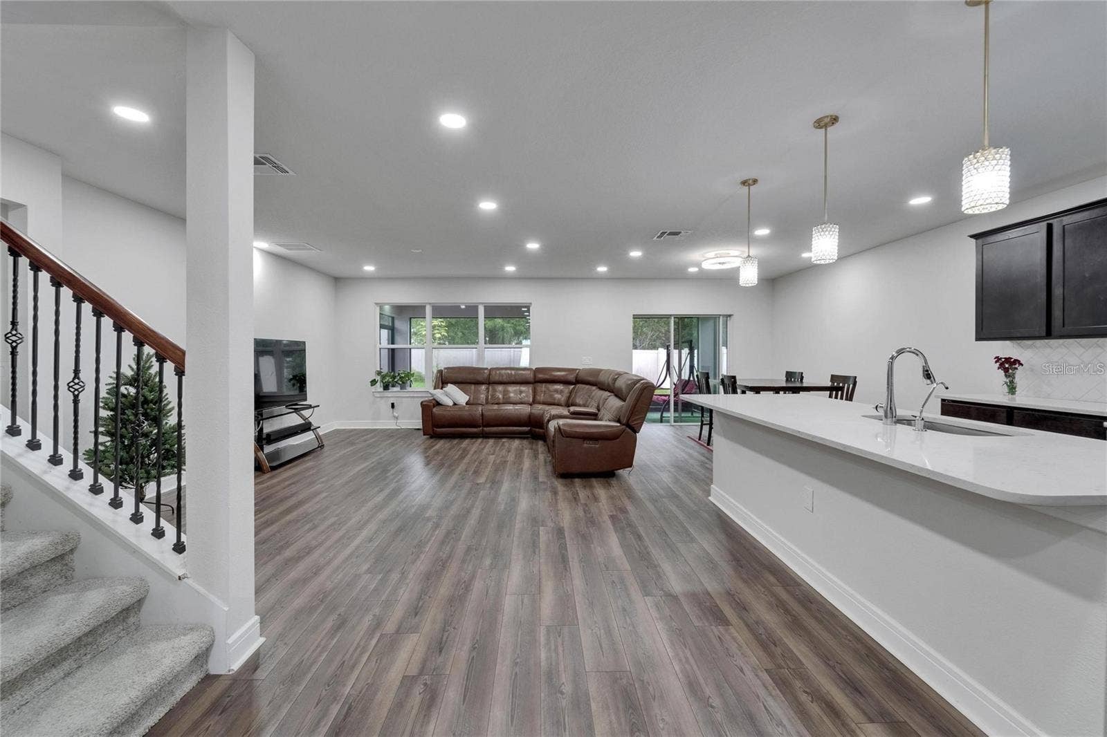 6658 DEVLIN LANE, Wesley Chapel, FL 33545 6658 DEVLIN LANE, Wesley Chapel, FL 33545