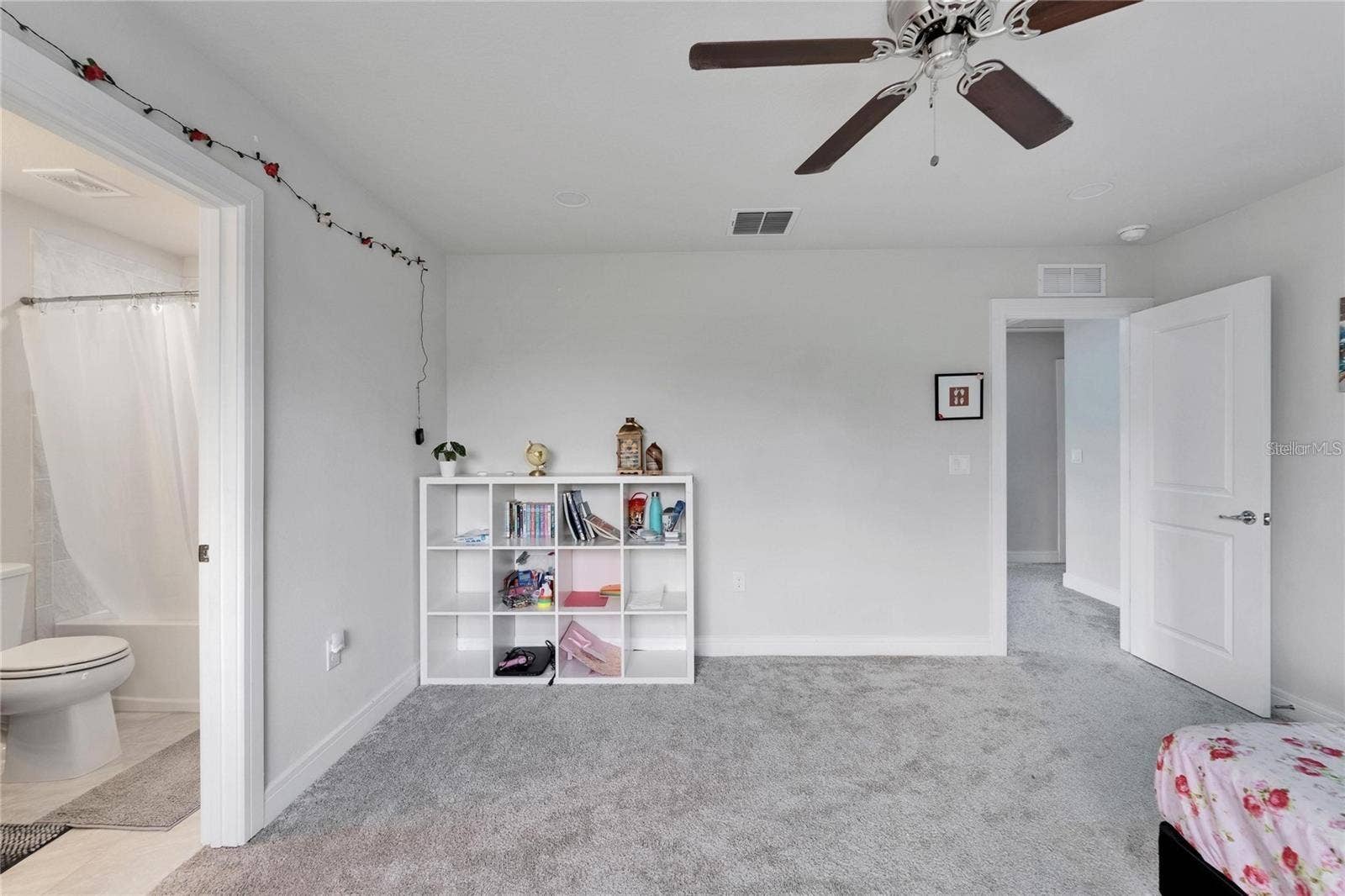 6658 DEVLIN LANE, Wesley Chapel, FL 33545 6658 DEVLIN LANE, Wesley Chapel, FL 33545