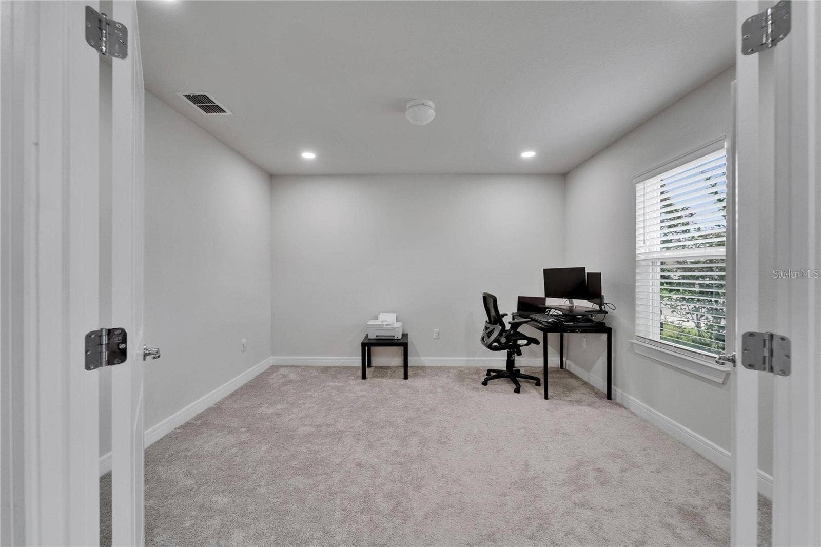 6658 DEVLIN LANE, Wesley Chapel, FL 33545 6658 DEVLIN LANE, Wesley Chapel, FL 33545