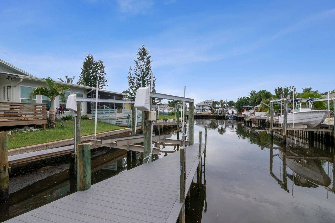 312 WESTWINDS DRIVE, Palm Harbor, FL 34683