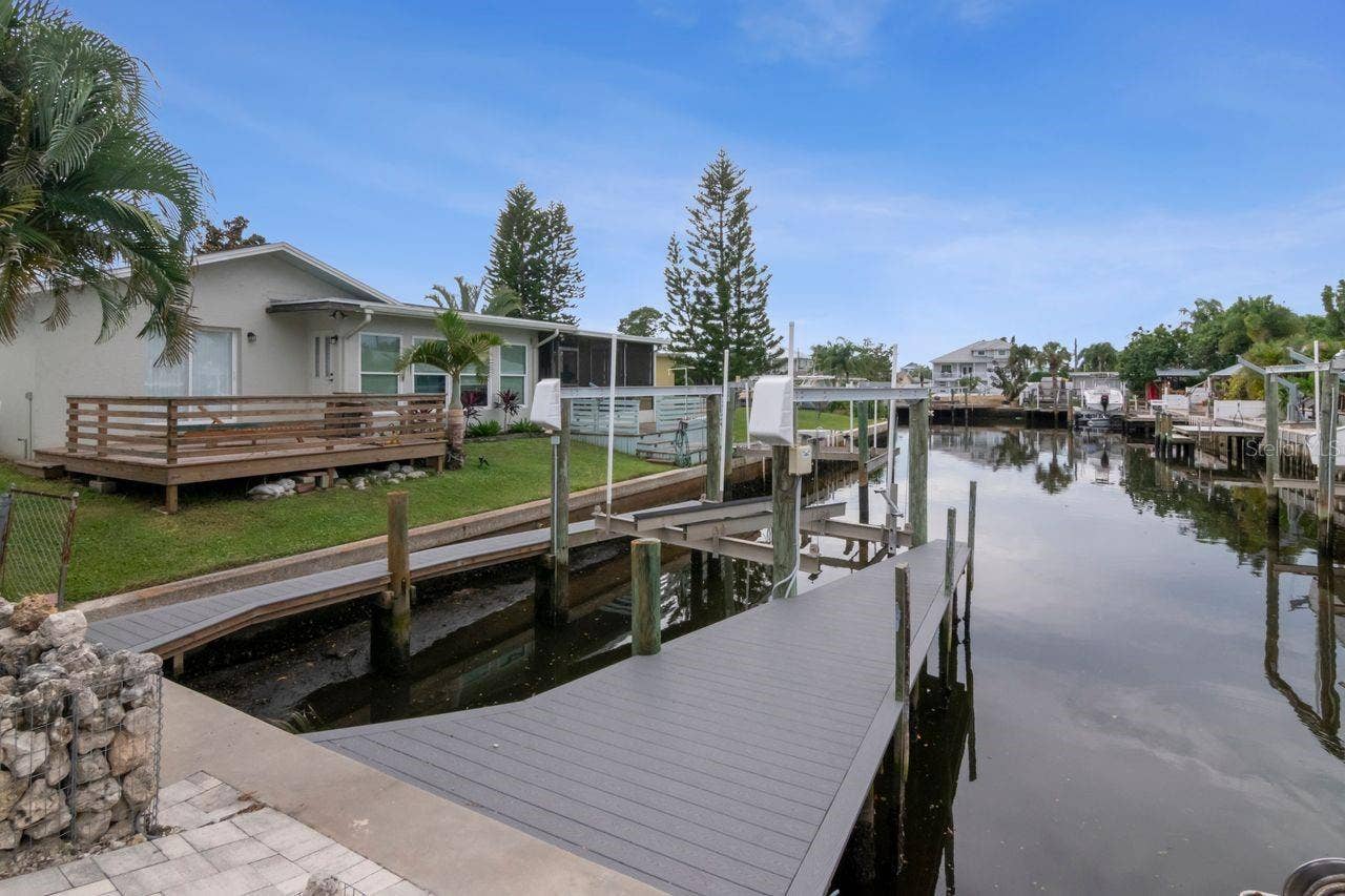 312 WESTWINDS DRIVE, Palm Harbor, FL 34683