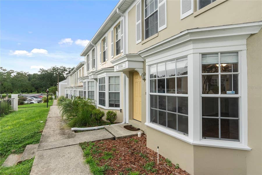 Property photo for 37314 EMBASSY PARK LN, Dade City, FL