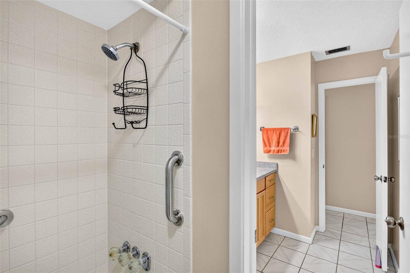 7220 WOODBROOK DRIVE, Tampa, FL 33625 7220 WOODBROOK DRIVE, Tampa, FL 33625